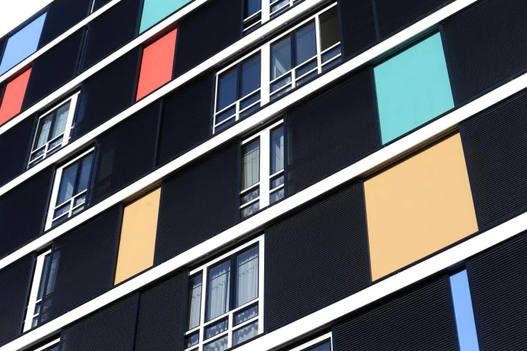 Zagrebačko 'ružno pače' napokon obnovljeno: Vitićev neboder u Laginjinoj ulici za&scaron;arenio kvart