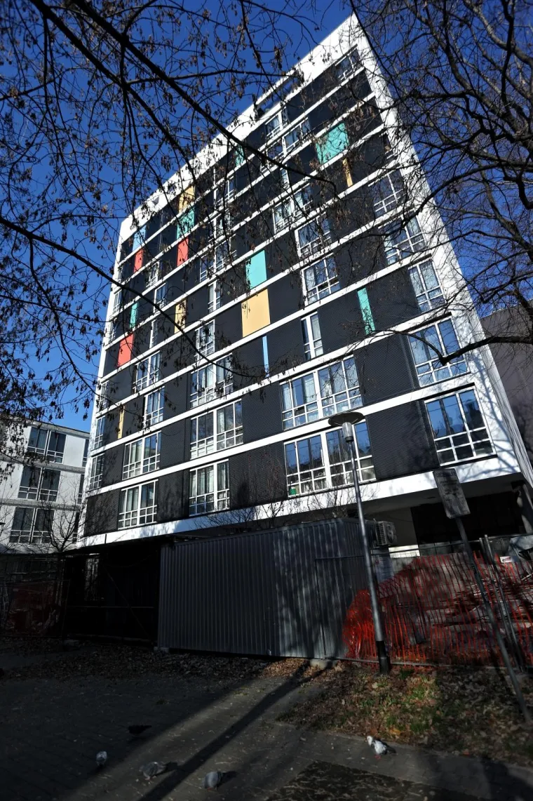 Zagrebačko 'ružno pače' napokon obnovljeno: Vitićev neboder u Laginjinoj ulici za&scaron;arenio kvart