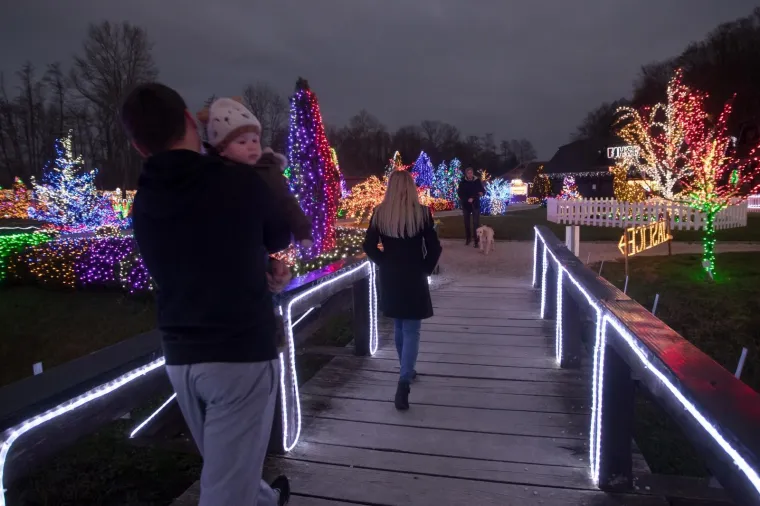 Najrasko&scaron;nija dosad: pogledajte kako izgleda Božićna priča obitelji Salaj
