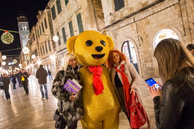 ČAROLIJA BOŽIĆA U DUBROVNIKU: Pogledajte fotografije spektakularnog Adventa u biseru juga