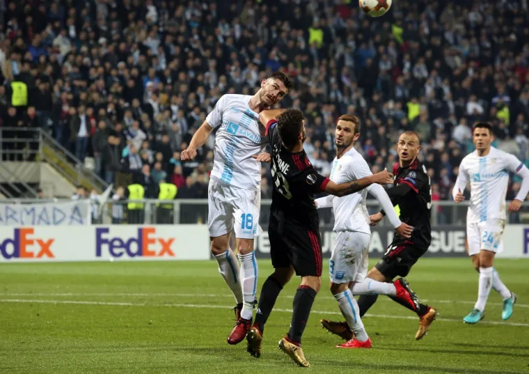 OVAKO SE RADUJE RIJEKA: Kekova momčad uz pjesmu s Rujevice euforično slavi pogotke protiv Milana