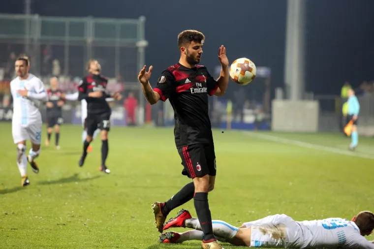 OVAKO SE RADUJE RIJEKA: Kekova momčad uz pjesmu s Rujevice euforično slavi pogotke protiv Milana