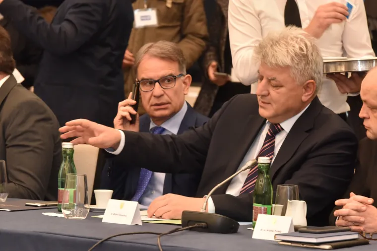 &Scaron;ibenik: Plenković s ministrima na sastanku sa županima i predstavnicima gradova i općina