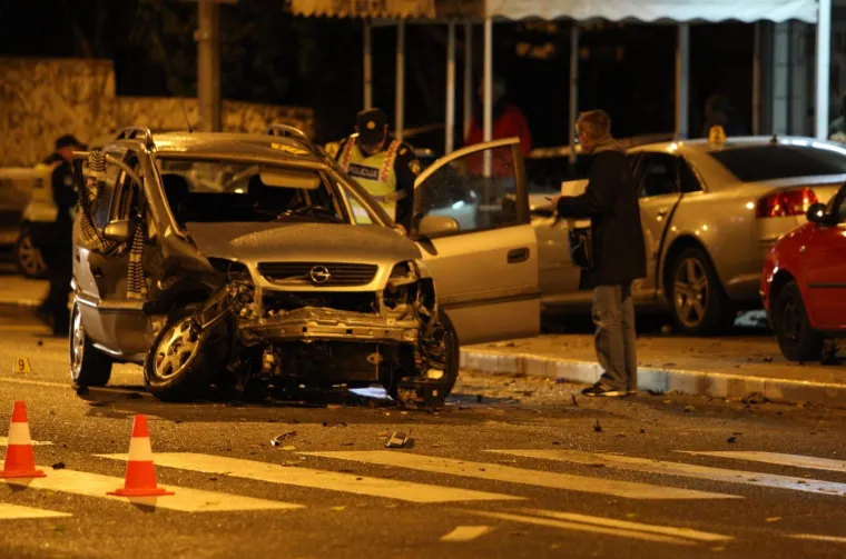 STRAVIČNA NESREĆA U SPLITU: Jedna osoba izgubila život, automobili potpuno uni&scaron;teni