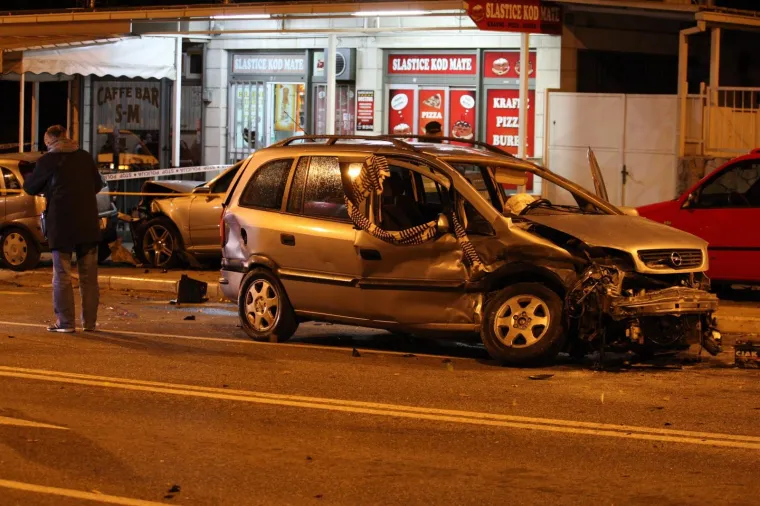 STRAVIČNA NESREĆA U SPLITU: Jedna osoba izgubila život, automobili potpuno uni&scaron;teni
