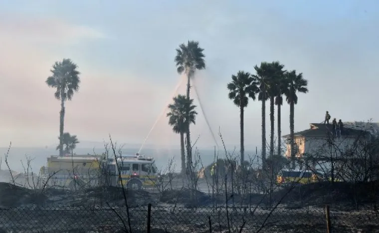 STRAVIČNI POŽARI U SAD-u: Kalifornija, San Diego i Santa Barbara u plamenu