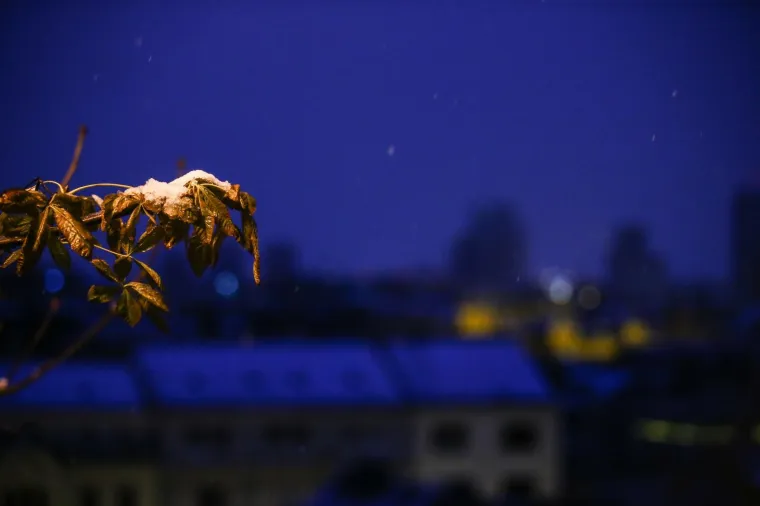 PREKRASNI PRIZORI SNJEŽNE IDILE U METROPOLI: Pogledajte kako je bijeli prekrivač zabijelio zagrebačke ulice