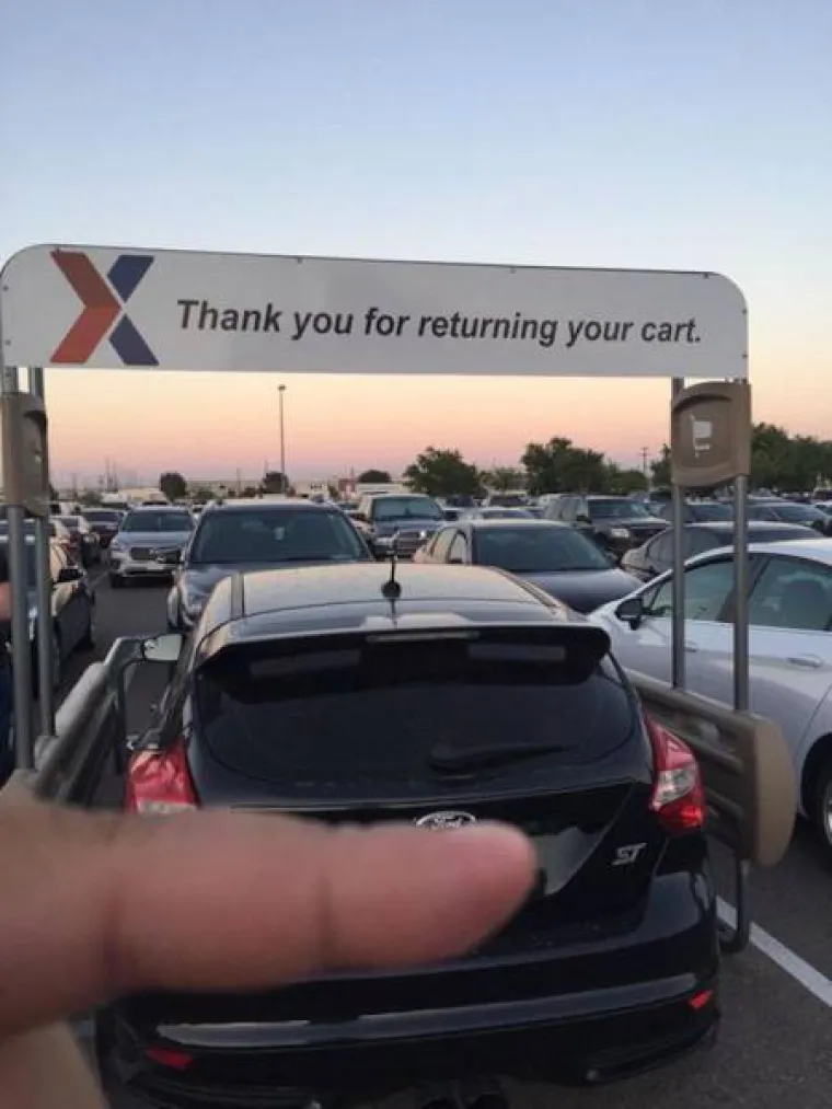 DOKAZALI DA JE LAKO DOBITI VOZAČKU: Nevjerojatno &scaron;to si sve dopu&scaron;taju u prometu