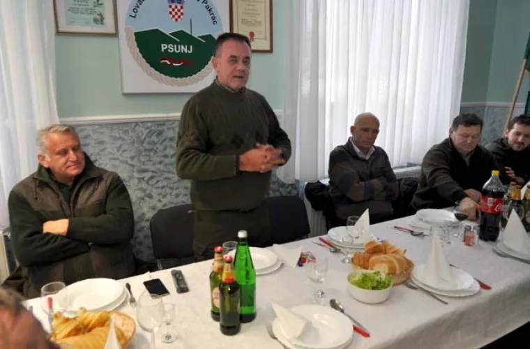 ŽUPANOV LOV S PRAĆKOM: Toma&scaron;ević u lov ponio praćku umjesto pu&scaron;ke jer mu je privremeno oduzeto oružje