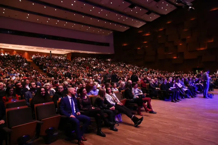 JOSIPA LISAC PRIREDILA MAESTRALNI KONCERT U LISINSKOM: Nastup povodom 50 godina karijere posvetila svom Karlu