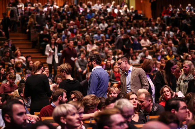 JOSIPA LISAC PRIREDILA MAESTRALNI KONCERT U LISINSKOM: Nastup povodom 50 godina karijere posvetila svom Karlu