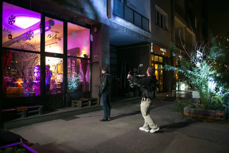 ZABRANJENO PU&Scaron;ENJE IMA NOVI SPOT: Evo kako je izgledalo na snimanju diljem Sarajeva