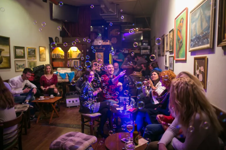 ZABRANJENO PU&Scaron;ENJE IMA NOVI SPOT: Evo kako je izgledalo na snimanju diljem Sarajeva