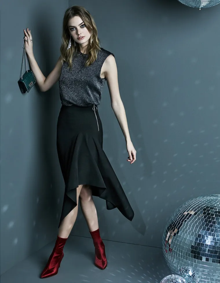 Sjajni top bez rukava, Stradivarius, 119,90 kuna