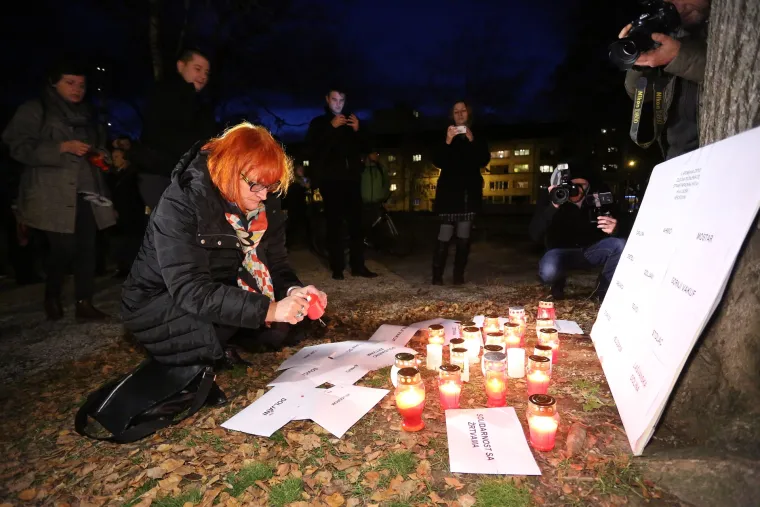 Svijeće na Trgu Francuske republike