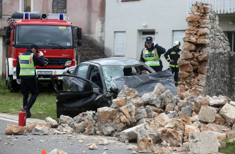 Kobna nesreća kod Greba&scaron;tice: automobilom se zabio u zid i na mjestu poginuo