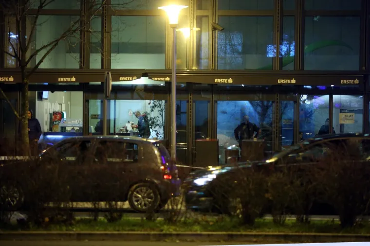 OČEVID U CENTRU ZAGREBA: Nepoznati razbojnici opljačkali mu&scaron;karca ispred banke u Vukovarskoj