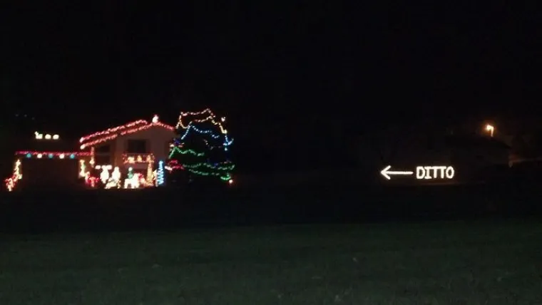 GRINCHEVI ŽIVE MEĐU NAMA, A OVO SU NAJBOLJI DOKAZI: Pogledajte božićne dekoracije koje će vas nasmijati do suza