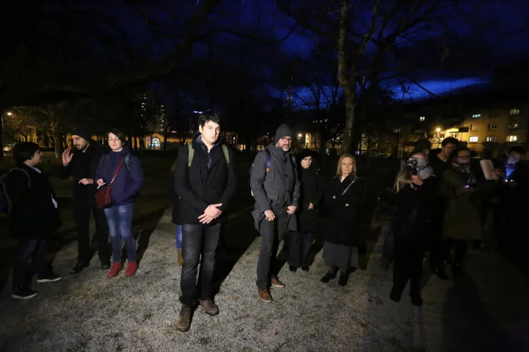 ANTIPROSVJED U ZAGREBU: Zapaljene svijeće za žrtve ratnih zločina u BiH