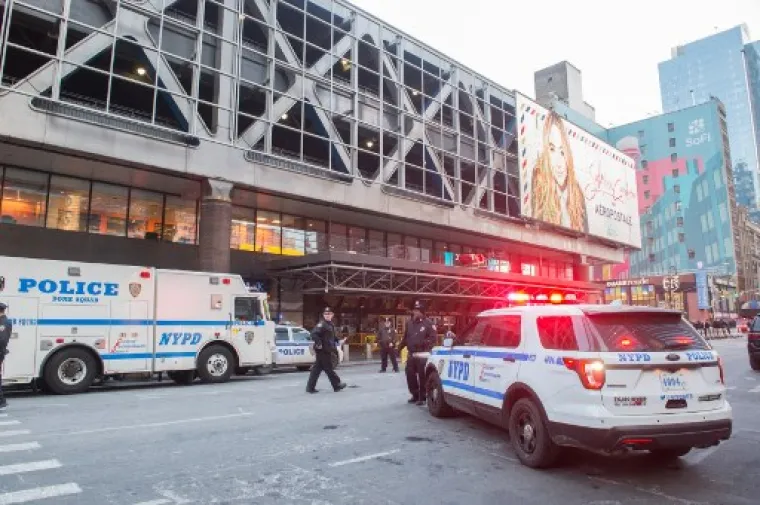EKSPLOZIJA U NEW YORKU: Bomba&scaron; detonirao ekplozivnu napravu na Manhattanu
