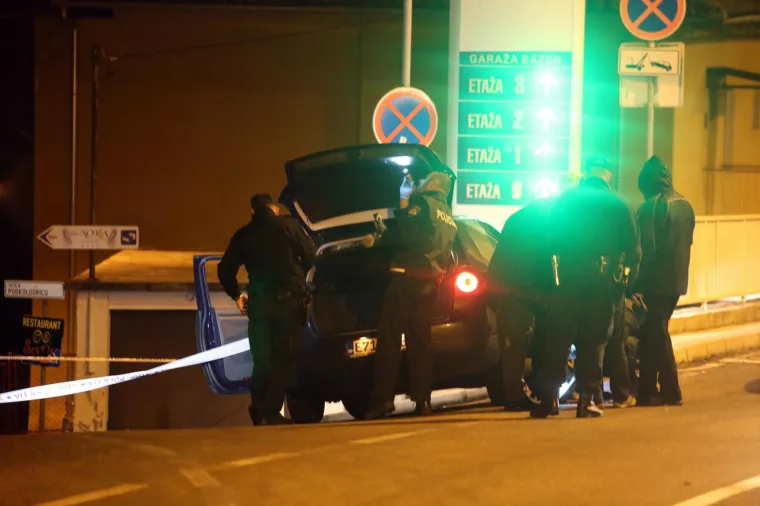 U PUCNJAVI U RIJECI OZLIJEĐENA JEDNA OSOBA: U tijeku je očevid nad VW Golfom BiH registracija