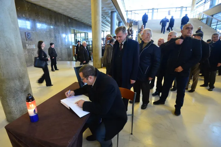 KOMEMORACIJA ZA PRALJKA: Pogledajte tko je sve do&scaron;ao u Lisinski