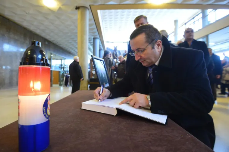 KOMEMORACIJA ZA PRALJKA: Pogledajte tko je sve do&scaron;ao u Lisinski