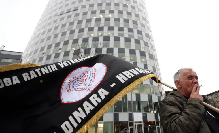 Građanska inicijativa 'Ne daj se Cetino' organizirala mirni prosvjed protiv termoelektrane Peruća