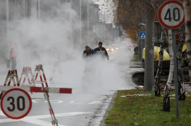 Zbog puknuća vrelovoda u Voltinom stanovnici zapadnog Zagreba ostali bez grijanja