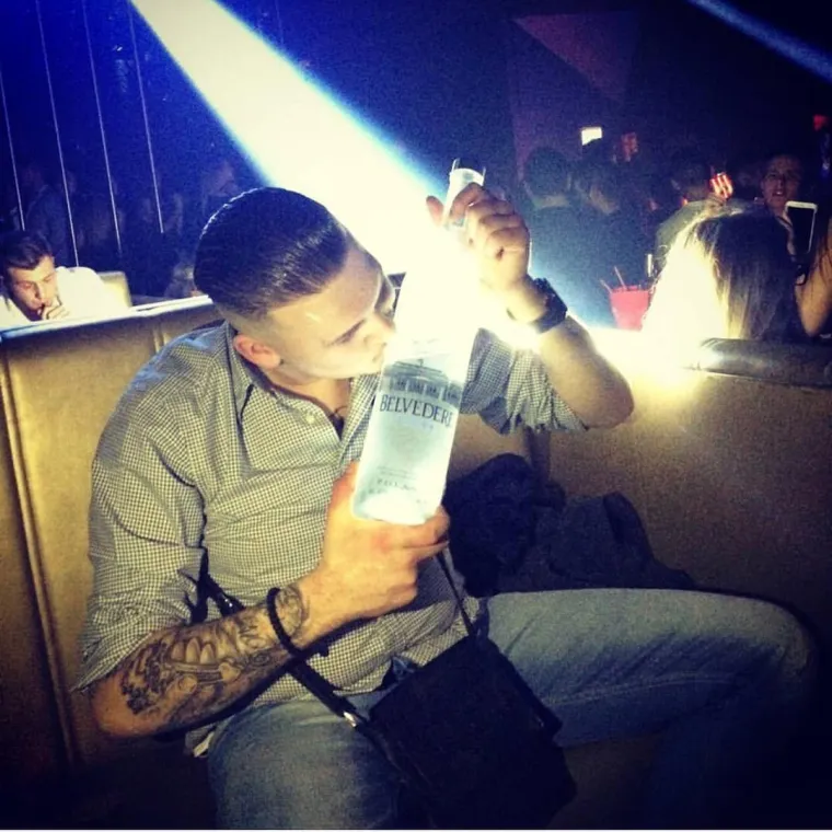 RED JE DOŠAO I NA BOGATE KLINCE BALKANA: Evo kako se svojim bogatstvom razmeće mladež iz Hrvatske, Srbije i Slovenije