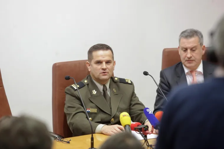 POLICIJA ODRŽALA KONFERENCIJU ZA MEDIJE: Dovr&scaron;ili su kriminalističko istraživanje o raketiranju Banskih dvora 1991.