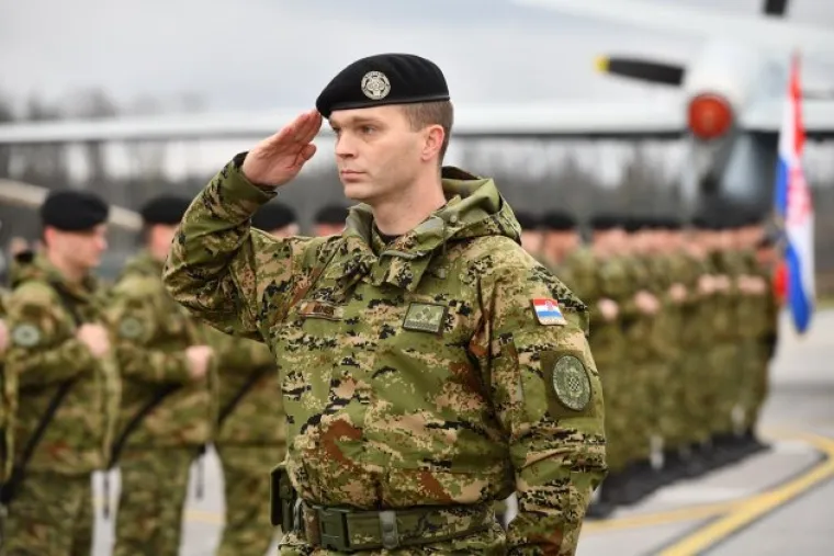 Tijelo preminulog vojnika prevezeno iz Litve u RH