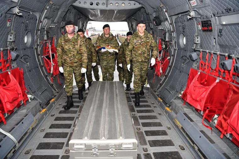 Tijelo preminulog vojnika prevezeno iz Litve u RH