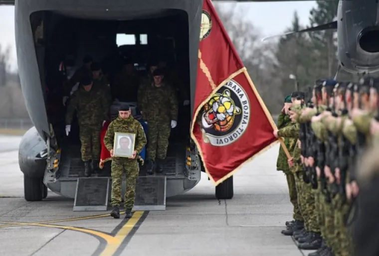 Tijelo preminulog vojnika prevezeno iz Litve u RH