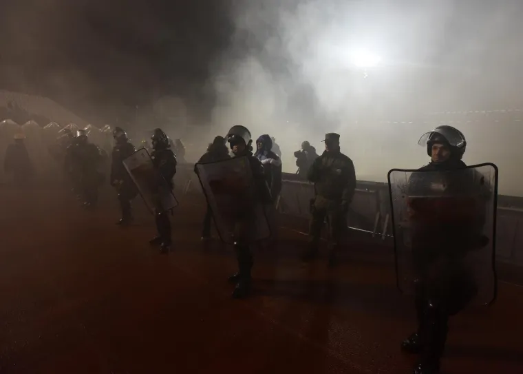 VELIKI SUKOB DELIJA I GROBARA: Večiti derbi obilježio je krvavi sukob dvaju navijačkih skupina