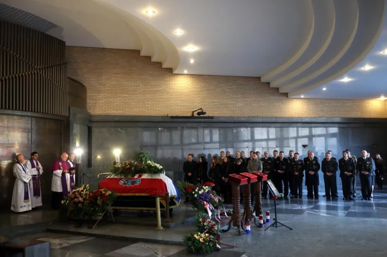 Posljednji ispraćaj general-pukovnika Franje Feldija