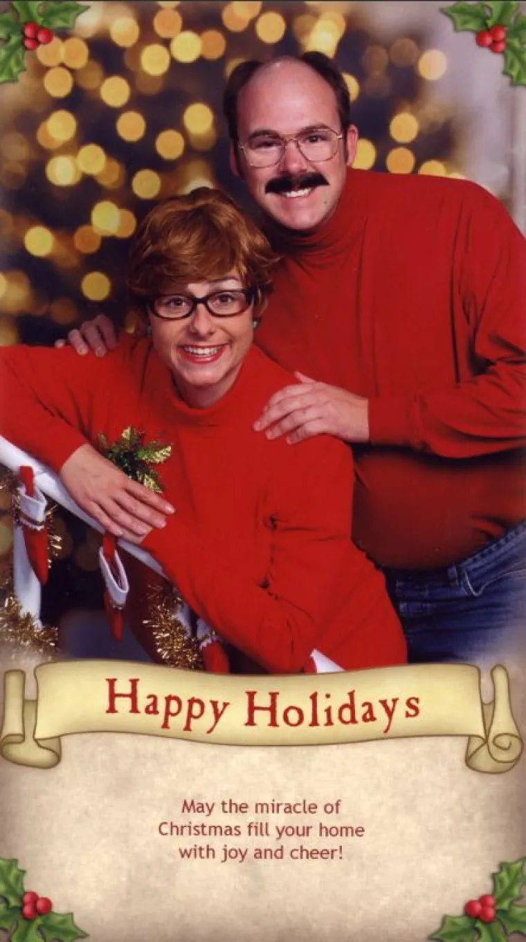 Obitelj radi neugodne božićne čestitke - ali se nećete moći prestati smijati