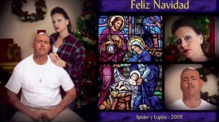 Obitelj radi neugodne božićne čestitke - ali se nećete moći prestati smijati