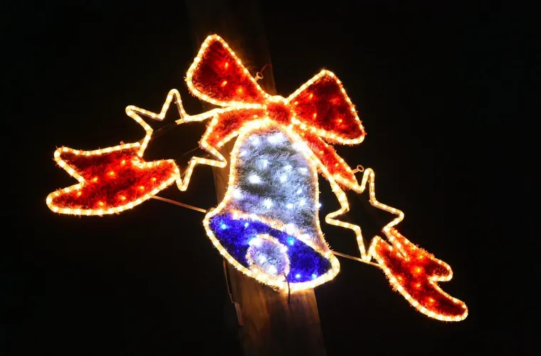 VI&Scaron;E OD 30 TISUĆA LAMPICA: Ovo imanje zasjalo je u predivnom božićnom ugođaju