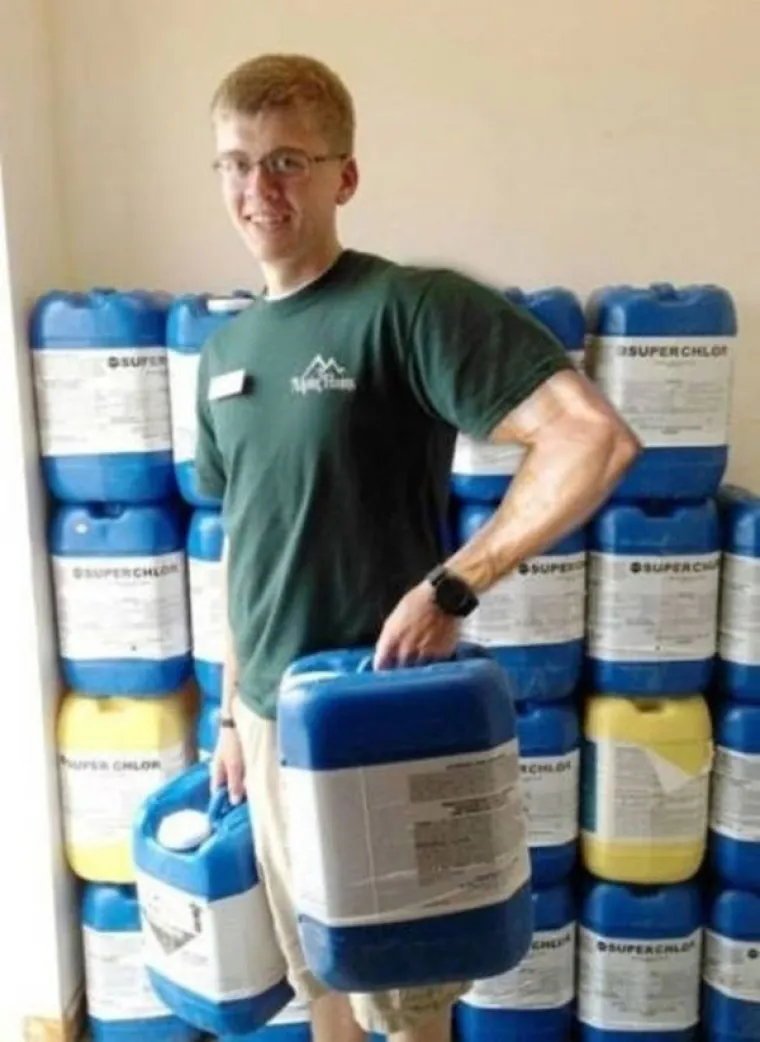 URNEBESNE PHOTOSHOP KATASTROFE: Bez obzira jesu li rezultati namjerni ili slučajni, rezultat je isti