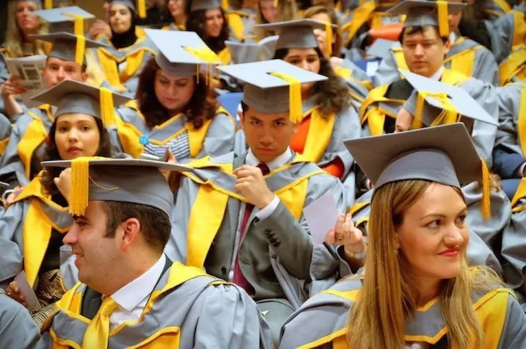 BRUNEJSKI PRINC SLOVI ZA JEDNOG OD NAJPOŽELJNIJIH MU&Scaron;KARACA SVIJETA: Na Instagramu se voli hvaliti svojim pustolovinama