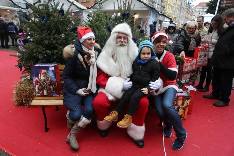 BANDIĆ, OPARA I DJED MRAZ: Pogledajte kako je izgledala humanitarna akcija zagrebačkih obrtnika 'Dolazi nam djedica'