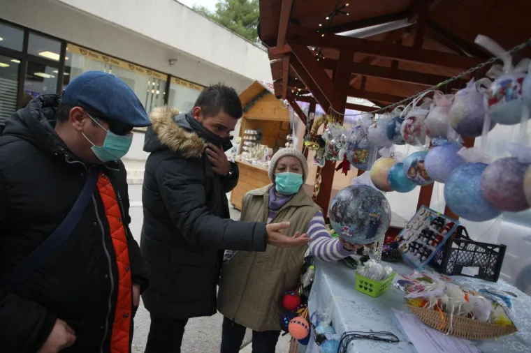 Stanovnici okolice odlagali&scaron;ta na Karepovcu od početka sanacije trpe nesnosan smrad