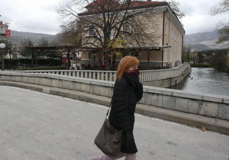 Stanovnici okolice odlagali&scaron;ta na Karepovcu od početka sanacije trpe nesnosan smrad