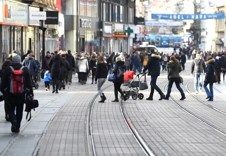 Zagreb: gužve u centru grada povodom Adventa