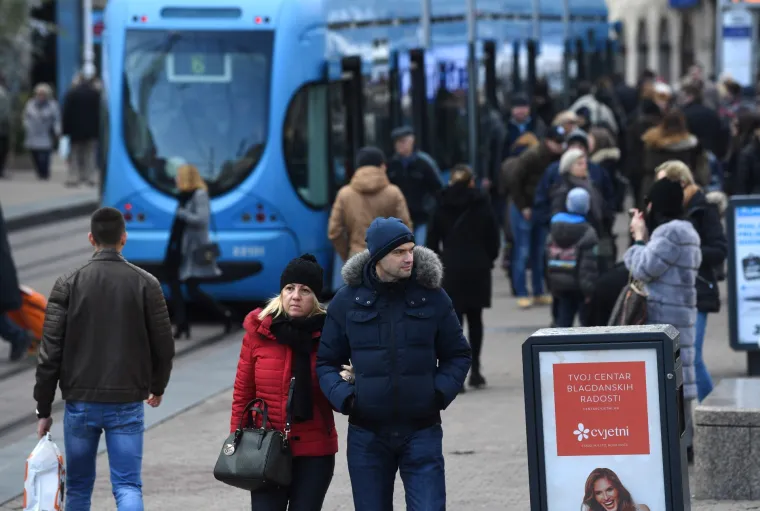 Zagreb: gužve u centru grada povodom Adventa