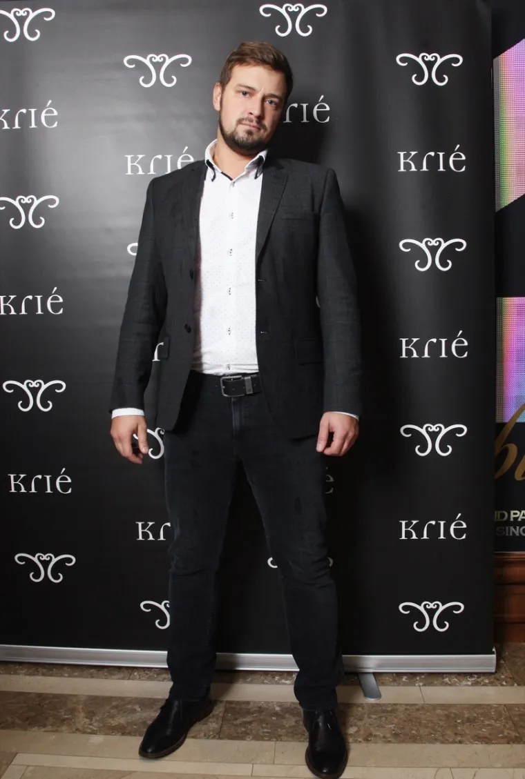 Pogledajte tko je sve do&scaron;ao na predstavljanje Krie Design kolekcije svečanih haljina