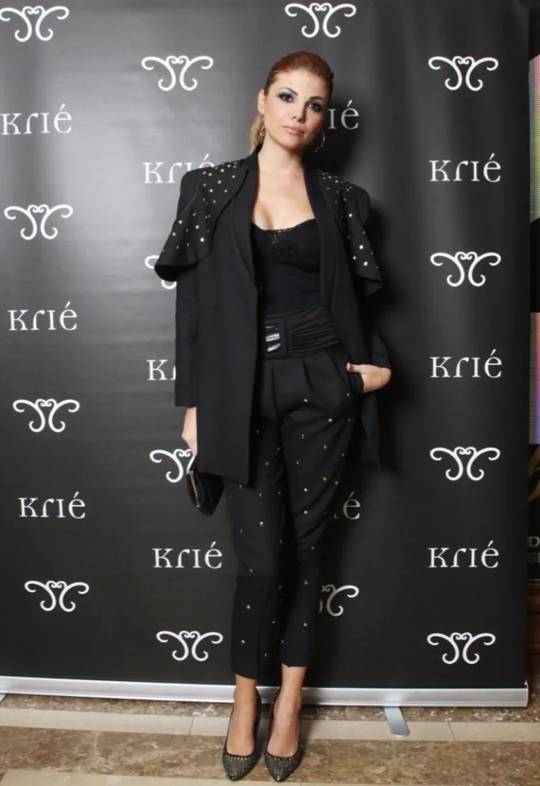 Pogledajte tko je sve do&scaron;ao na predstavljanje Krie Design kolekcije svečanih haljina