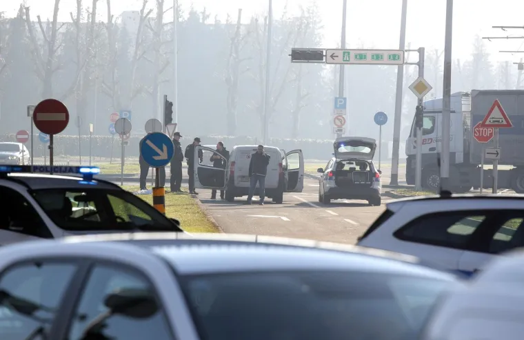 POLICIJSKA POTJERA: Uhićeni naoružani razbojnici koji su presreli kombi za&scaron;titarske tvrtke