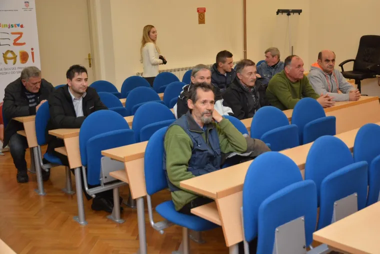 Za potrebe javnih radova Grad Bjelovar zaposlio 10 dugotrajno nezaposlenih osoba